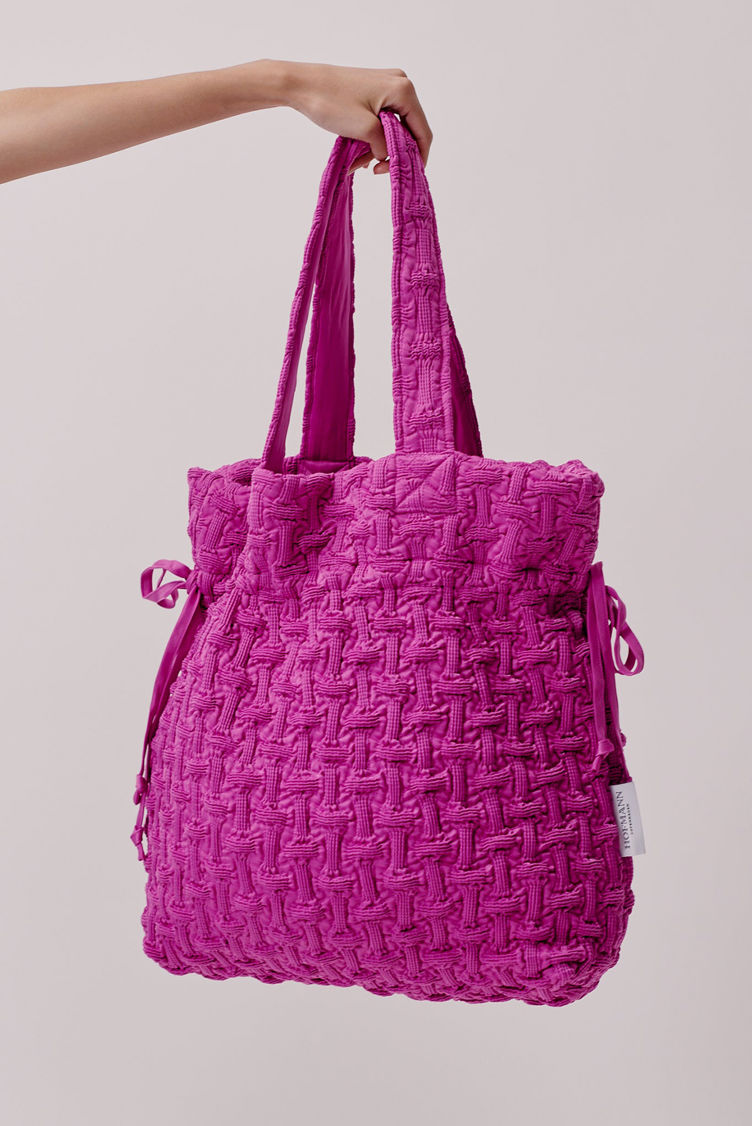 Hofmann Copenhagen Leonora Totebag - Ruby Star Satin
